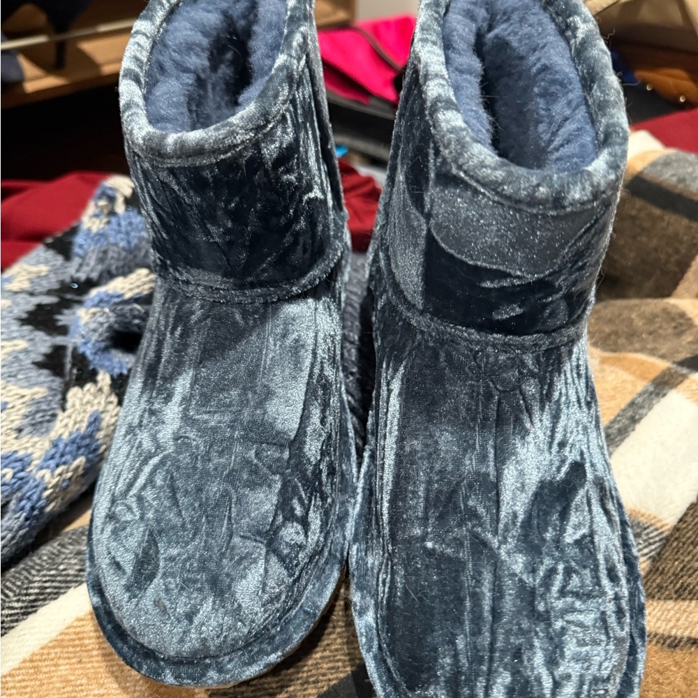 UGG Gray and Blue Ankle Boots with Plush Lining
